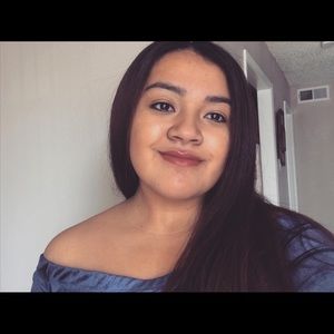 Meet your Posher, Nayeli